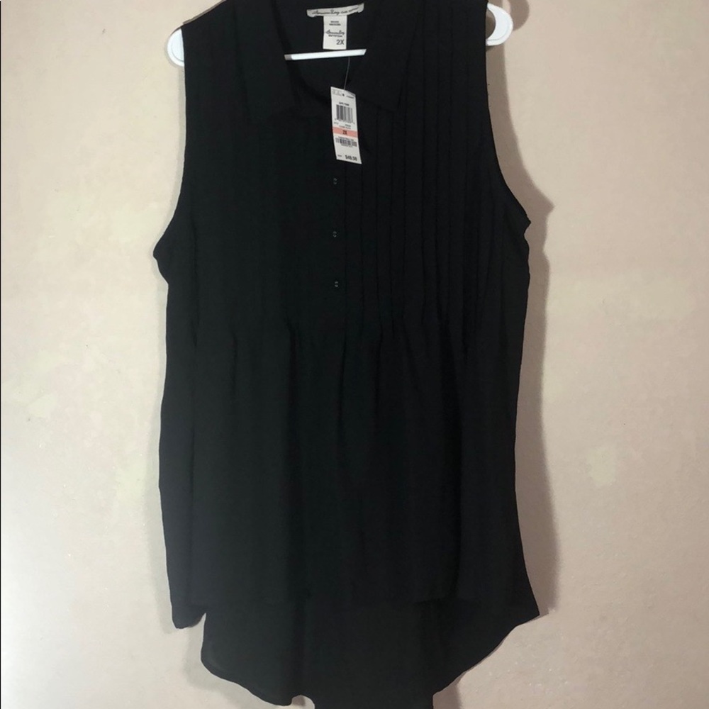 AMERICAN RAG SLEEVELESS PINTUCKED BLOUSE